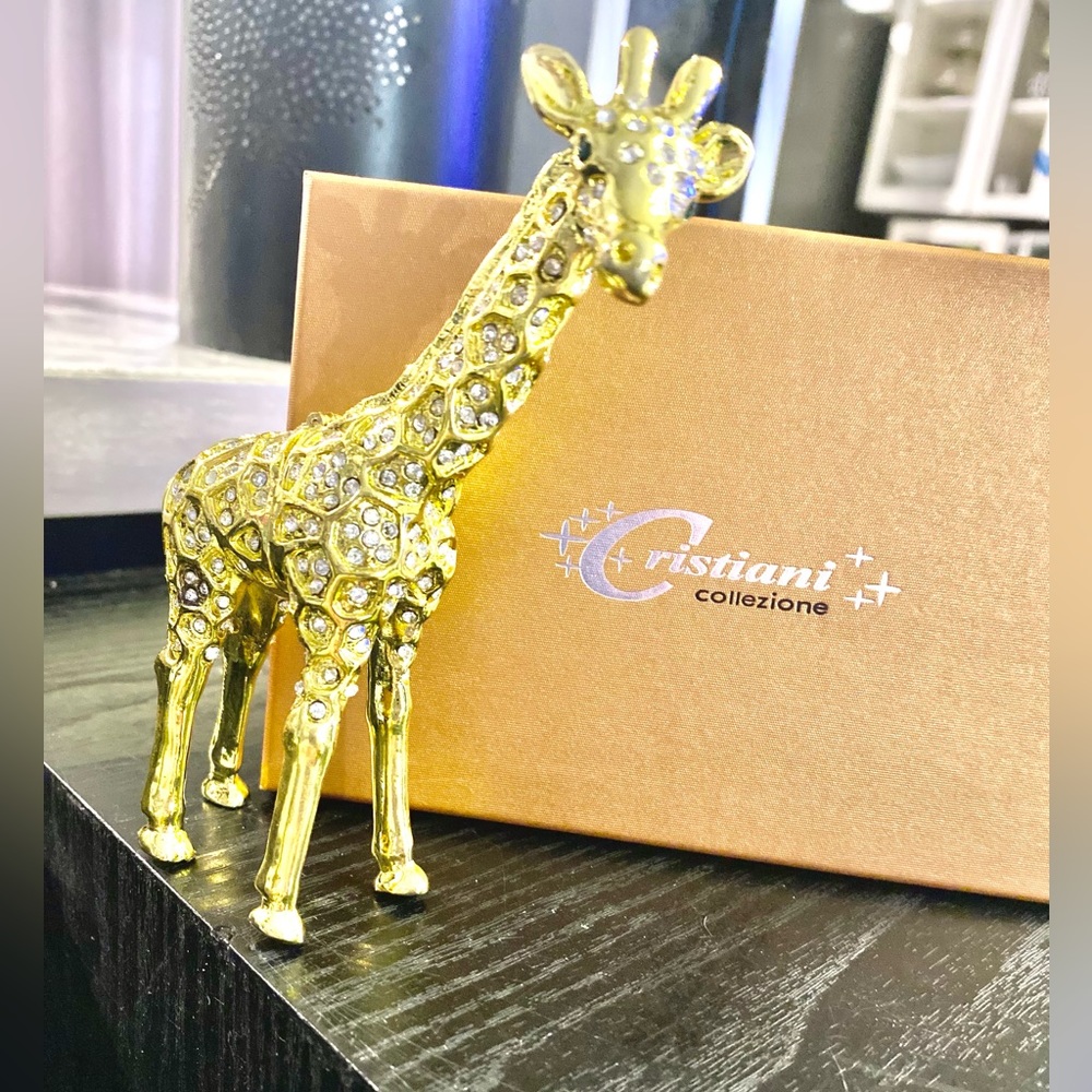 NIB CRISTIANI COLLEZIONE JEWELED 1-GIRAFFE DECOR/TRINKET/PILL BOX. (Priced Per).